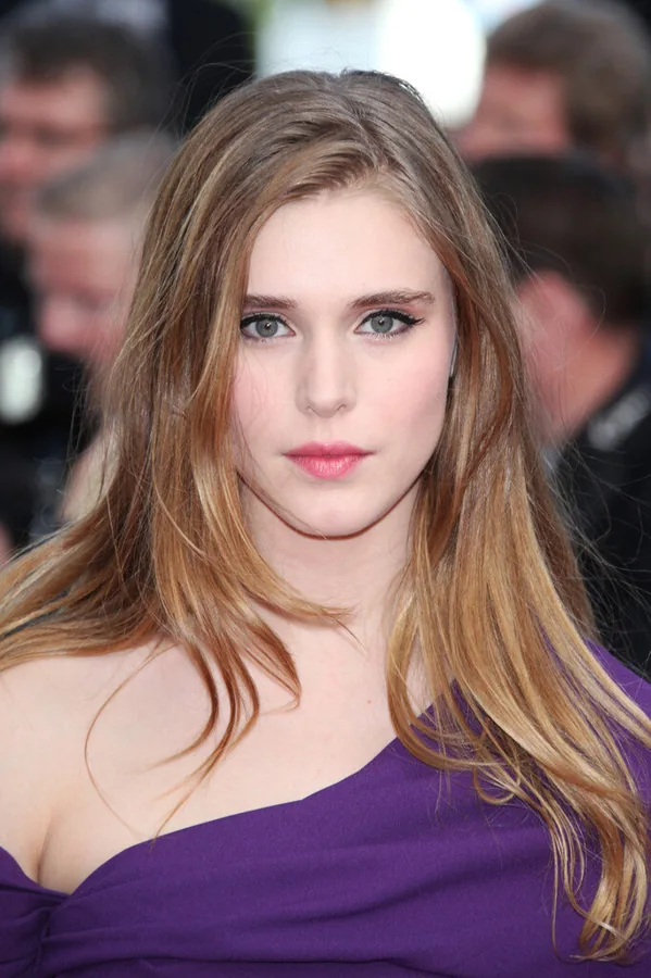 Portrait of Gaia Weiss
