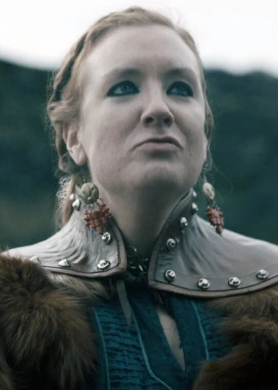 Claire Jenkins as Earl 3 in Vikings