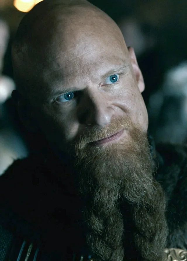 Mishaël Lopes Cardozo as King Hakon in Vikings