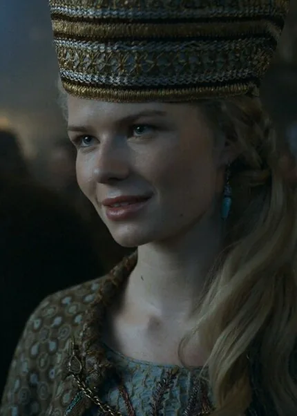 Sophie Vavasseur as Princess Ellisif in Vikings
