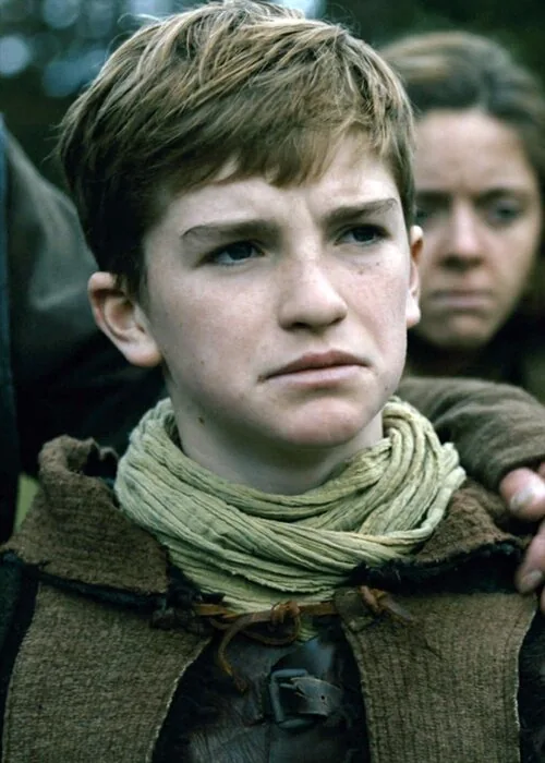 Oisin Murray as Tarben in Vikings